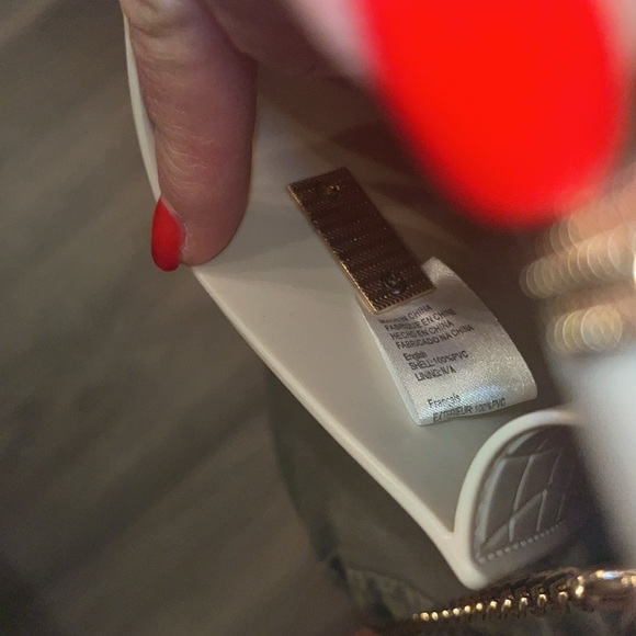 Tiny plastic and metal, bamboo purse with removable gold chain strap NWT - Picture 8 of 12